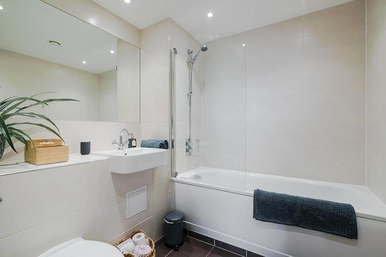 Panorama Apartments By Mesh Accommodation Short & Long Term Lets Ashford For Contractors Or Corporate Stays Dış mekan fotoğraf
